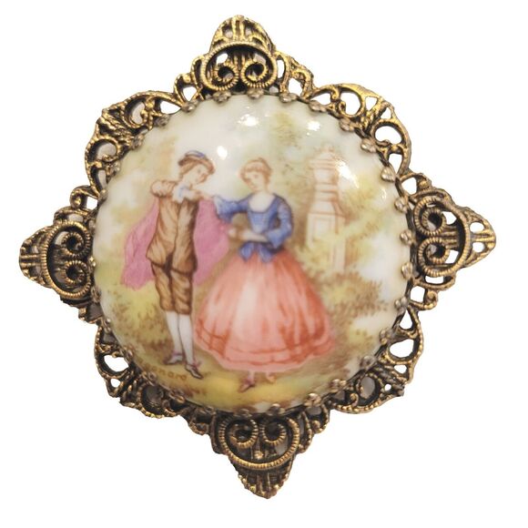 Vintage Fragonard Porcelain Cameo Courting Scene Gold Tone Brooch Pin Pendant - Picture 1 of 10